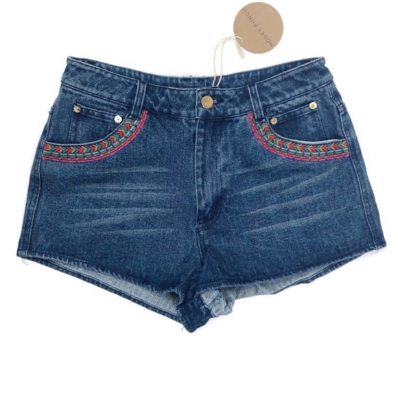 NWT Honey Punch Size S and M Boho Embroidered Shorts NEW - Picture 1 of 5